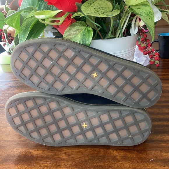 Dr. Martens 5 Eye black shoes unisex. - Picture 6 of 12